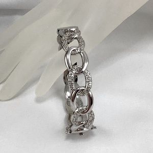 Elegant Silver Chain Link Bracelet